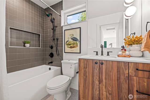 3026 NE 95th Street, Seattle, WA 98115
