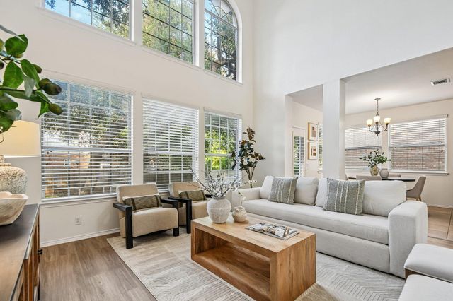 4002 Lord Byron CIR, Round Rock, TX 78664
