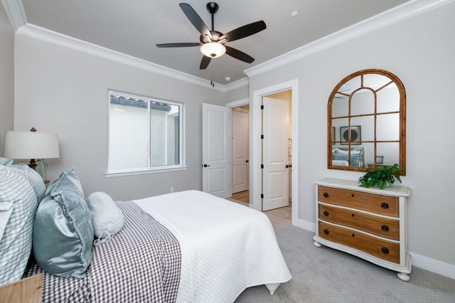 2873 E Beech Tree Drive, Fresno, CA 93730