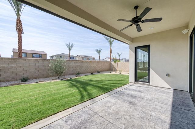 2873 E Beech Tree Drive, Fresno, CA 93730