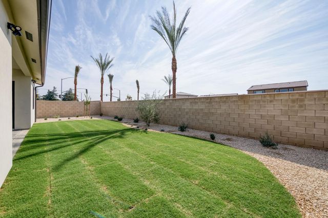 2873 E Beech Tree Drive, Fresno, CA 93730