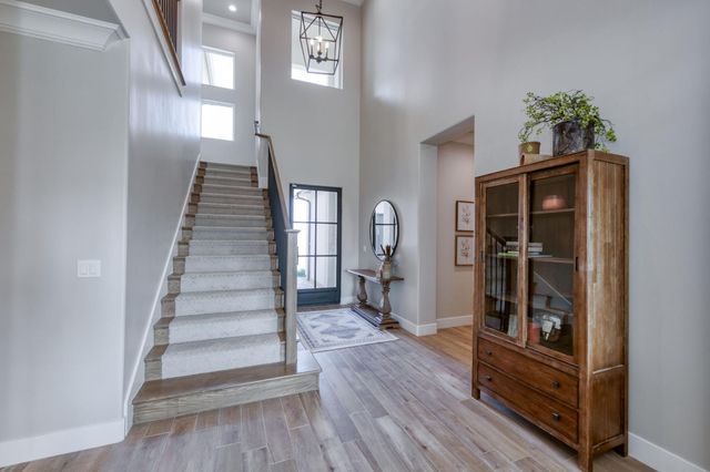 2873 E Beech Tree Drive, Fresno, CA 93730