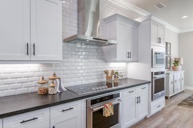 2873 E Beech Tree Drive, Fresno, CA 93730