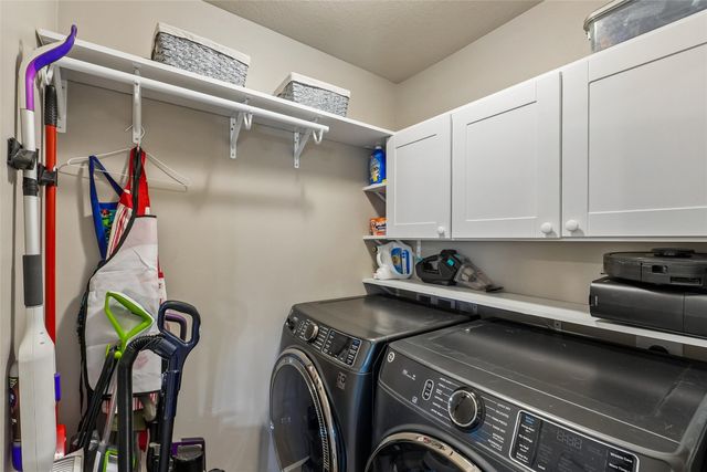 806 37th Street SW, Bondurant, IA 50035