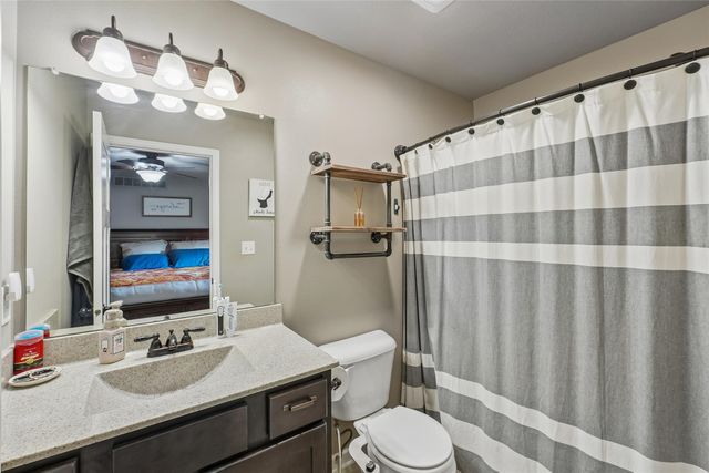 806 37th Street SW, Bondurant, IA 50035