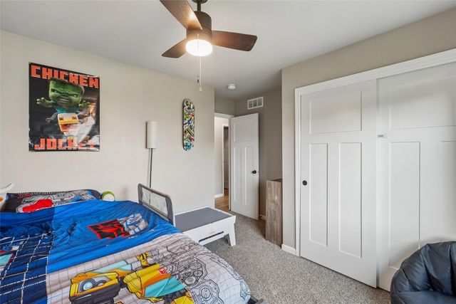 806 37th Street SW, Bondurant, IA 50035