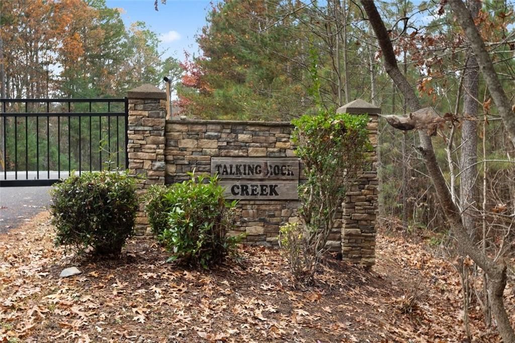 172 Hunter Drive, Talking Rock, GA 30175