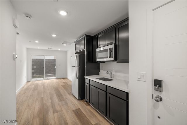 9288 Sky Pointe Drive, Las Vegas, NV 89143