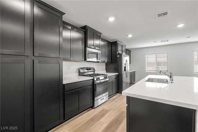 9288 Sky Pointe Drive, Las Vegas, NV 89143