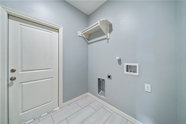 6865 La Salle Dr, Corpus Christi, TX 78414