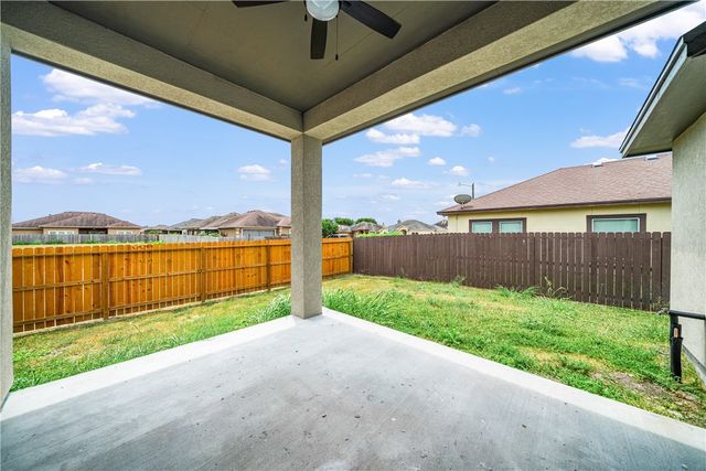 6865 La Salle Dr, Corpus Christi, TX 78414