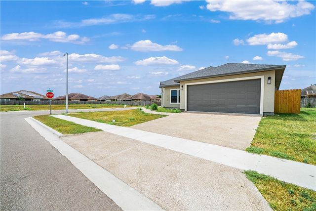 6865 La Salle Dr, Corpus Christi, TX 78414