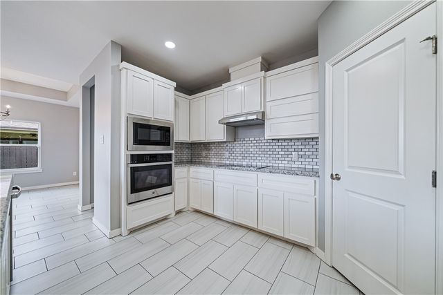 6865 La Salle Dr, Corpus Christi, TX 78414