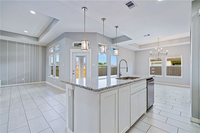 6865 La Salle Dr, Corpus Christi, TX 78414