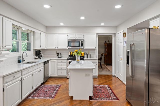 7976 Ashley View Drive, Columbia Twp, OH 45227
