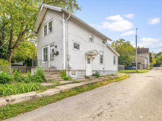 1311 Benton Street, Rockford, IL 61107