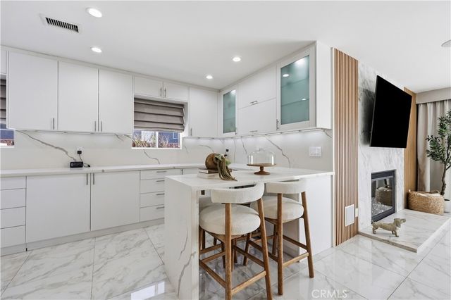 13800 Astoria Street, Sylmar, CA 91342