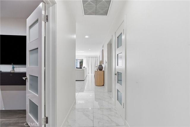 13800 Astoria Street, Sylmar, CA 91342