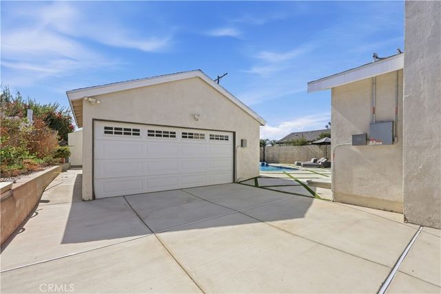 13800 Astoria Street, Sylmar, CA 91342