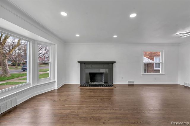 8285 Cheyenne Street, Detroit, MI 48228