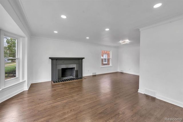 8285 Cheyenne Street, Detroit, MI 48228