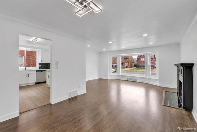 8285 Cheyenne Street, Detroit, MI 48228