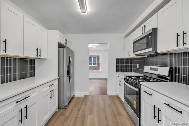 8285 Cheyenne Street, Detroit, MI 48228