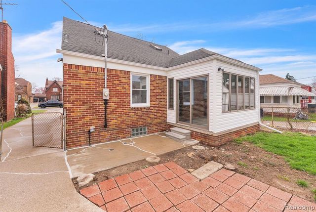 8285 Cheyenne Street, Detroit, MI 48228