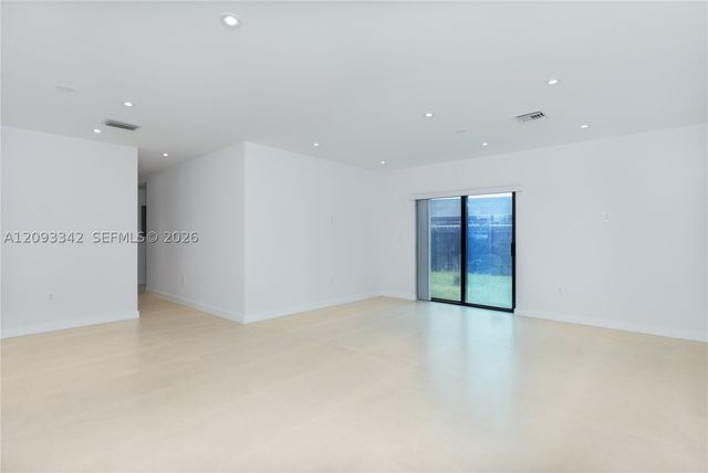 1801 NE 173rd St, North Miami Beach, FL 33162