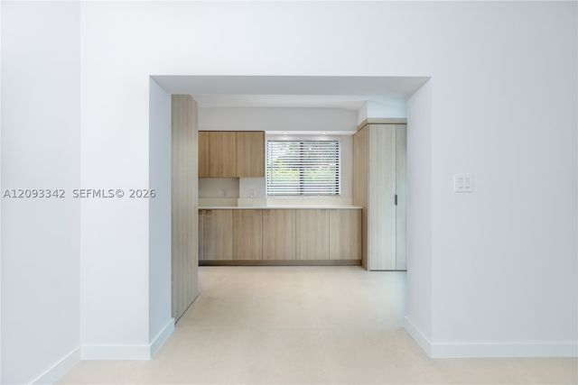 1801 NE 173rd St, North Miami Beach, FL 33162