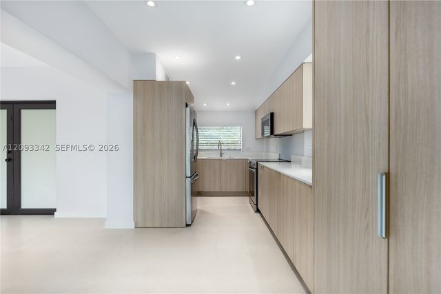 1801 NE 173rd St, North Miami Beach, FL 33162
