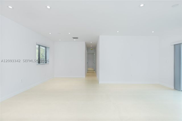 1801 NE 173rd St, North Miami Beach, FL 33162