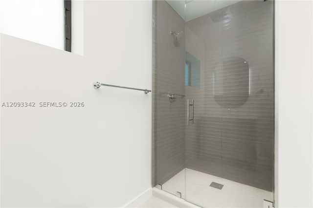 1801 NE 173rd St, North Miami Beach, FL 33162