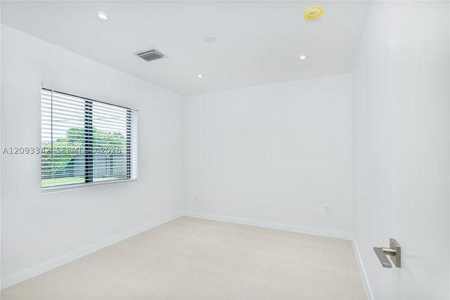 1801 NE 173rd St, North Miami Beach, FL 33162