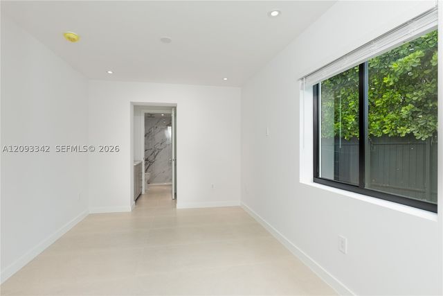 1801 NE 173rd St, North Miami Beach, FL 33162