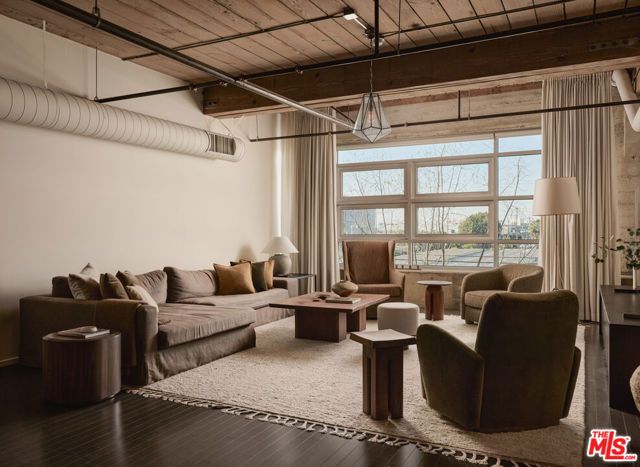 530 S Hewitt Street 343, Los Angeles, CA 90013