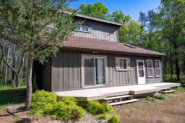 W5880 Beach Drive, New Lisbon, WI 53950