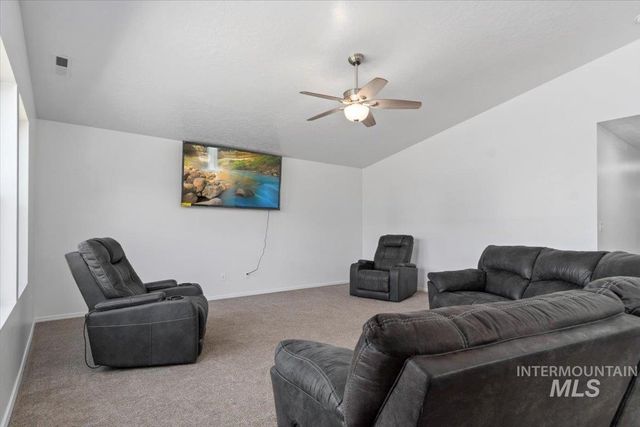 12806 Marna St, Caldwell, ID 83607