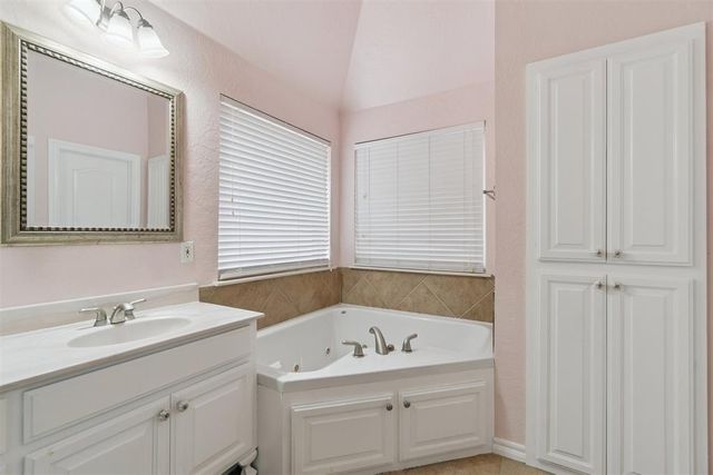 4205 Spyglass Drive, Norman, OK 73072