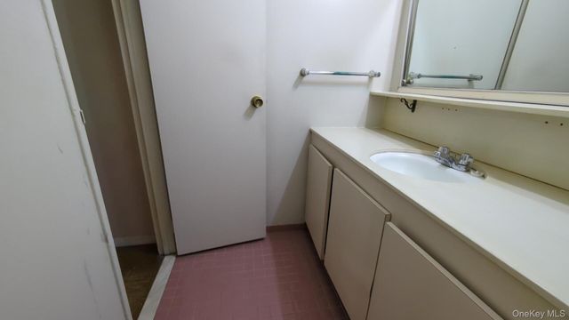 1101 Midland Avenue 228, Bronxville, NY 10708