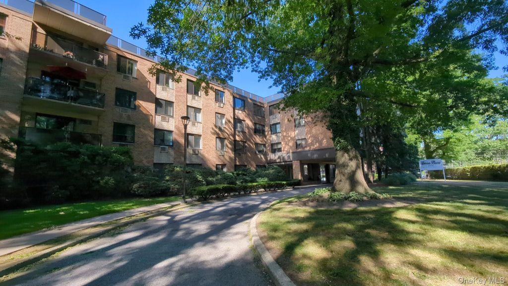 1101 Midland Avenue 228, Bronxville, NY 10708