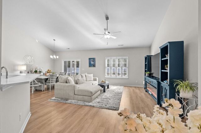 246 Hayloft Circle, Conway, SC 29526