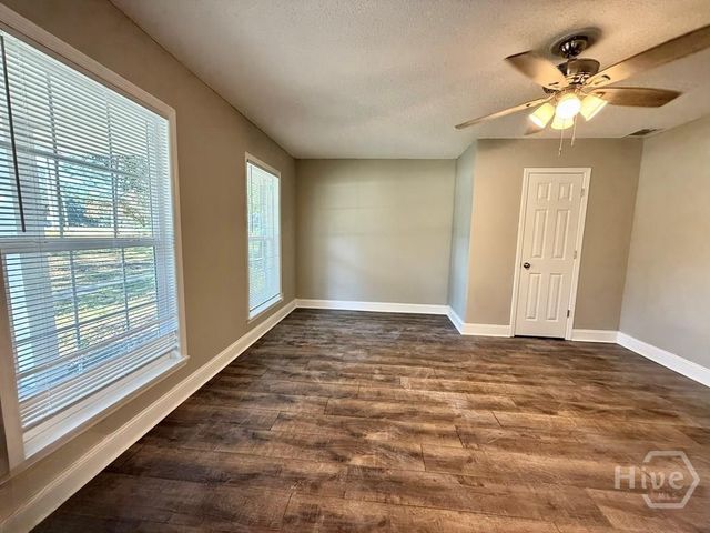 108 W. General Screven Way, Hinesville, GA 31320