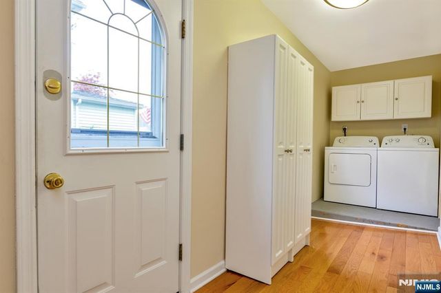 32 Washburn Place 1, Caldwell, NJ 07006