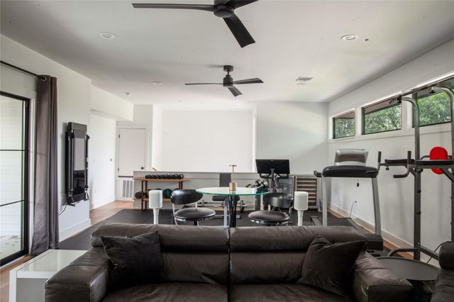6100 Gena CT, Austin, TX 78757