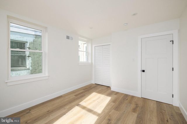 1810 TASKER ST, Philadelphia, PA 19145