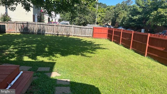 8522 STONEWALL RD, Manassas, VA 20110