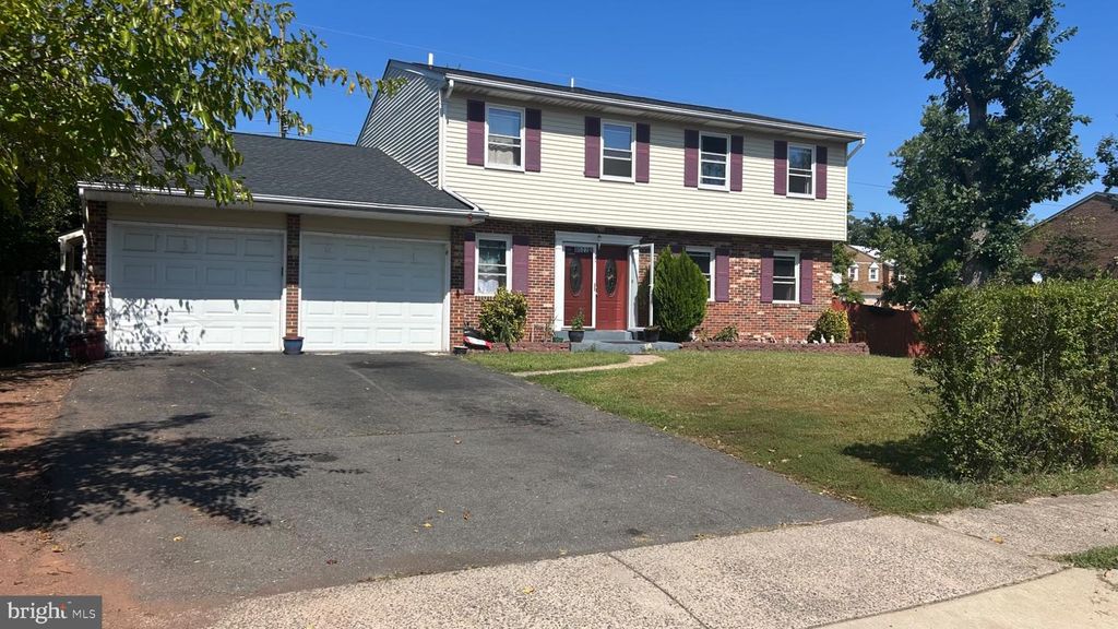 8522 STONEWALL RD, Manassas, VA 20110