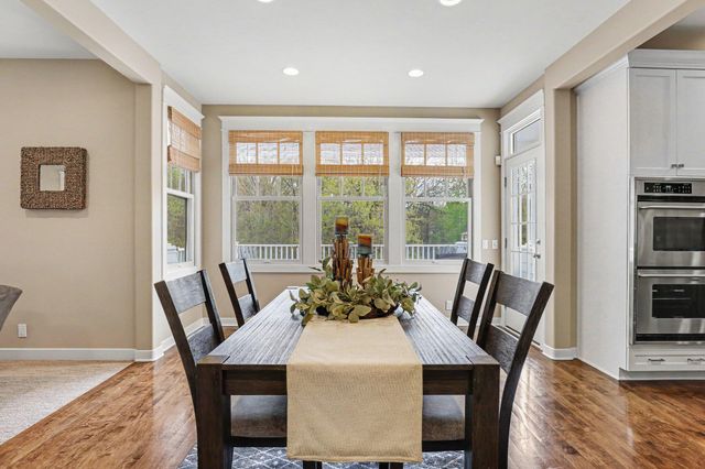 1670 Flowers Crossing Drive Ne, Grand Rapids Twp, MI 49525
