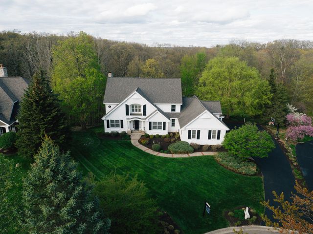 1670 Flowers Crossing Drive Ne, Grand Rapids Twp, MI 49525